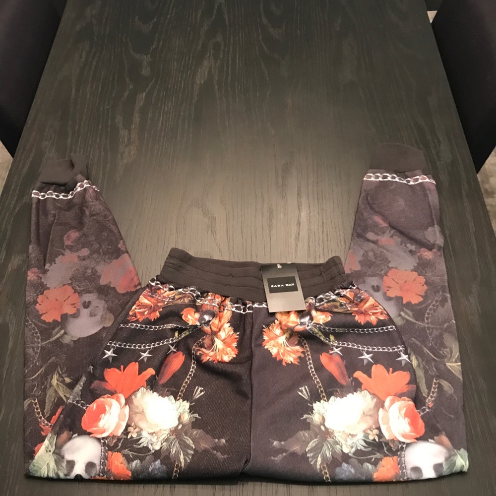 NWT MENS ZARA JOGGERS SIZE SMALL